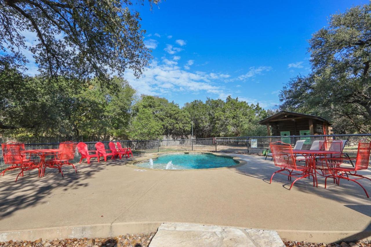 Wimberley Log Cabins Resort And Suites- Unit 8 Dış mekan fotoğraf